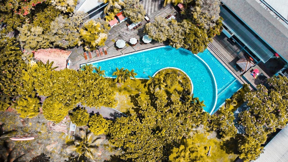 Estrella Hotel & Conference (ex Aston Luwuk) 20/49