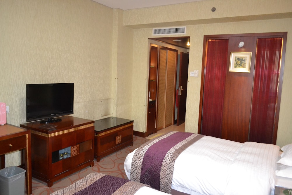 Beijing Guangxi Hotel 18/50