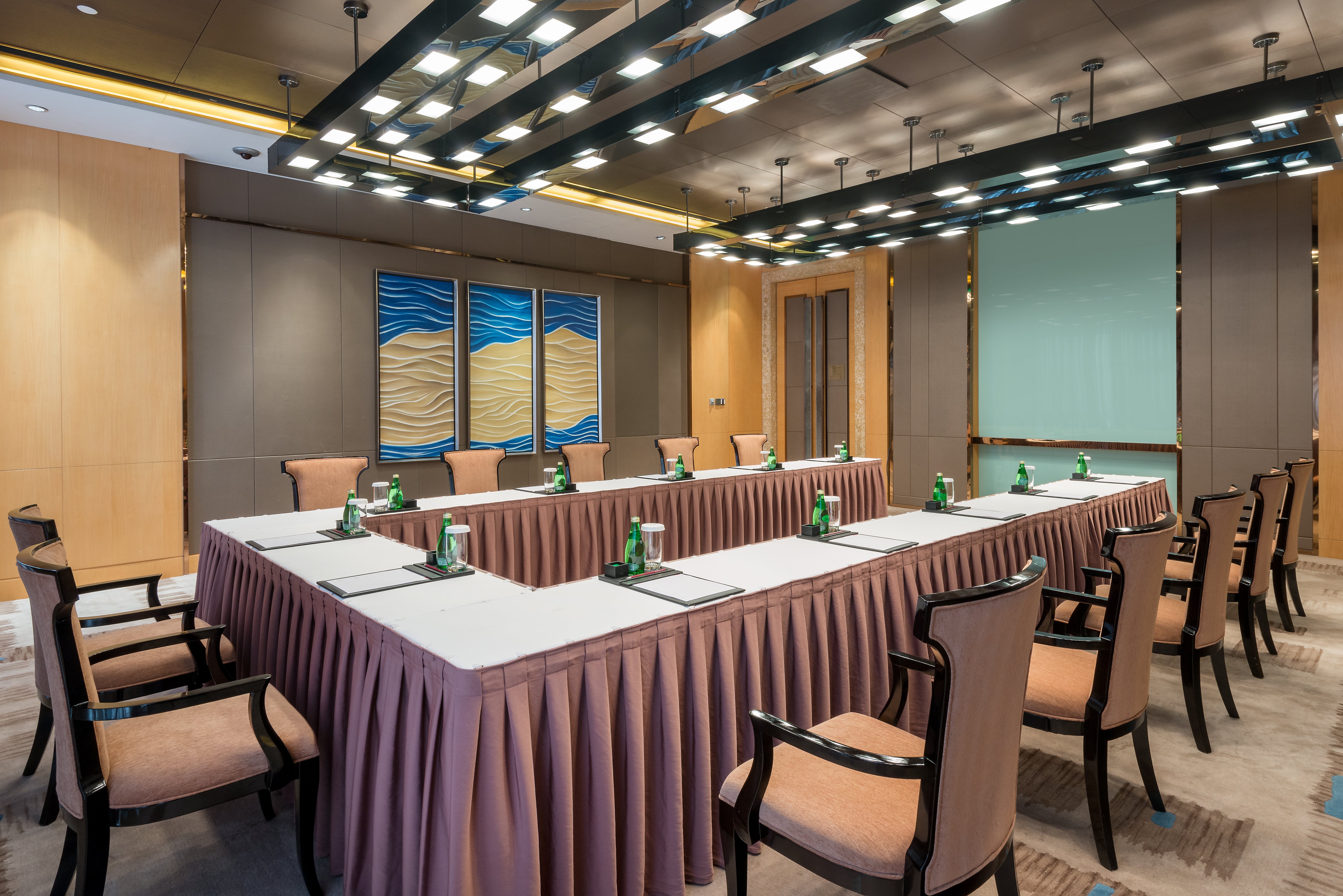 Crowne Plaza LANZHOU 38/50