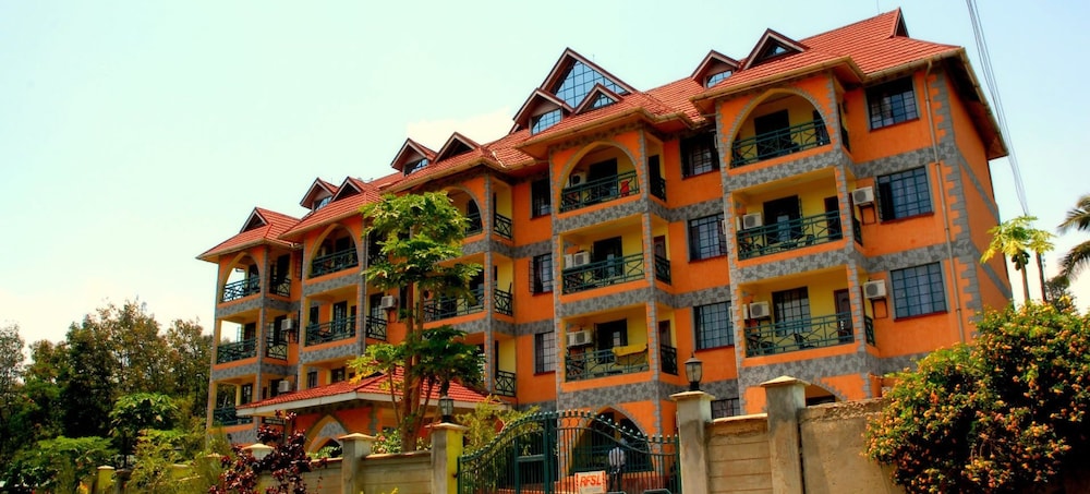 PARKVIEW SAFARI HOTEL & APARTMENTS 6/47