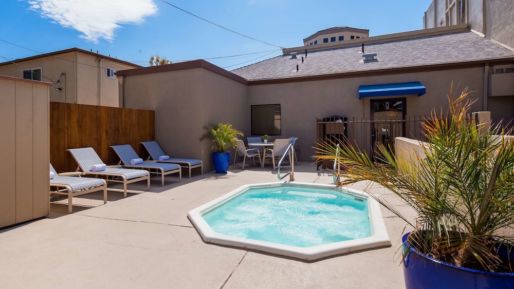 Best Western Royal Palace Inn & Suites 4/46