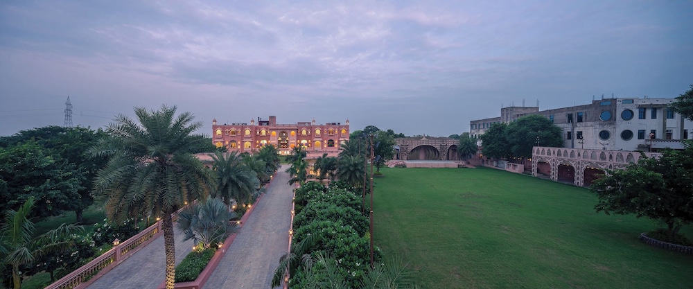 R Chandras Palace 38/42
