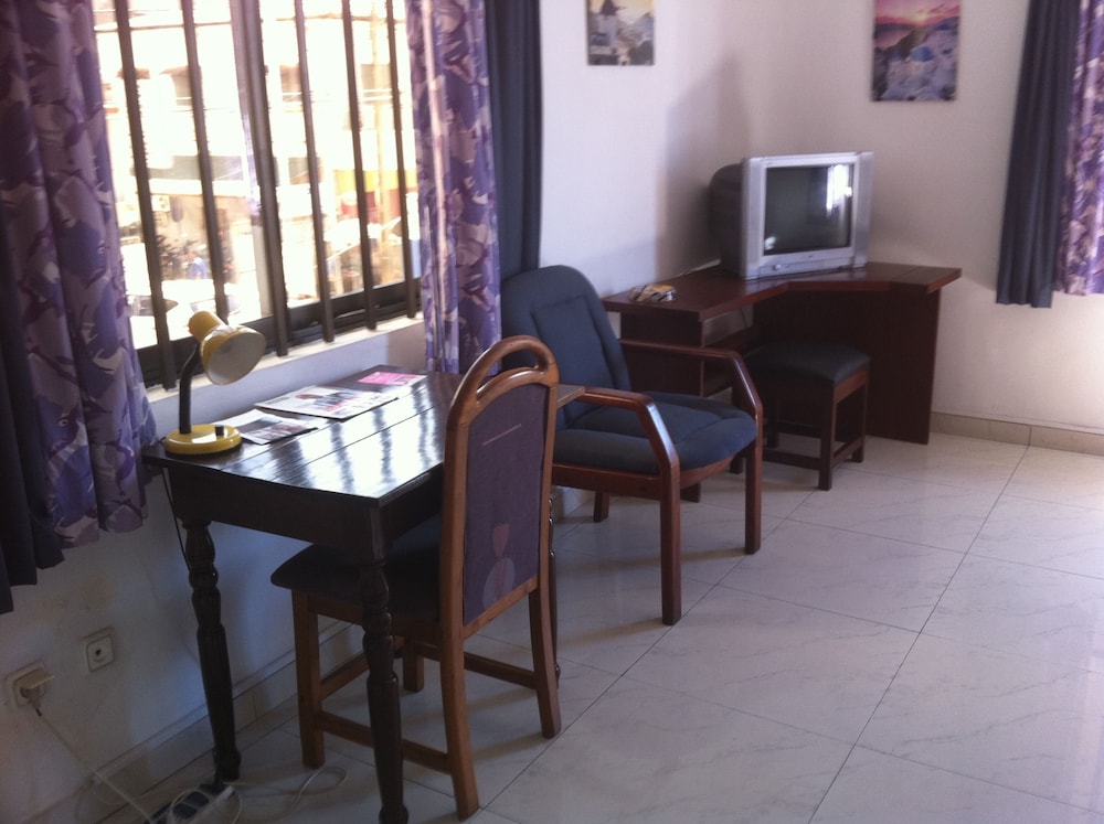 Hotel Acropole 8/13