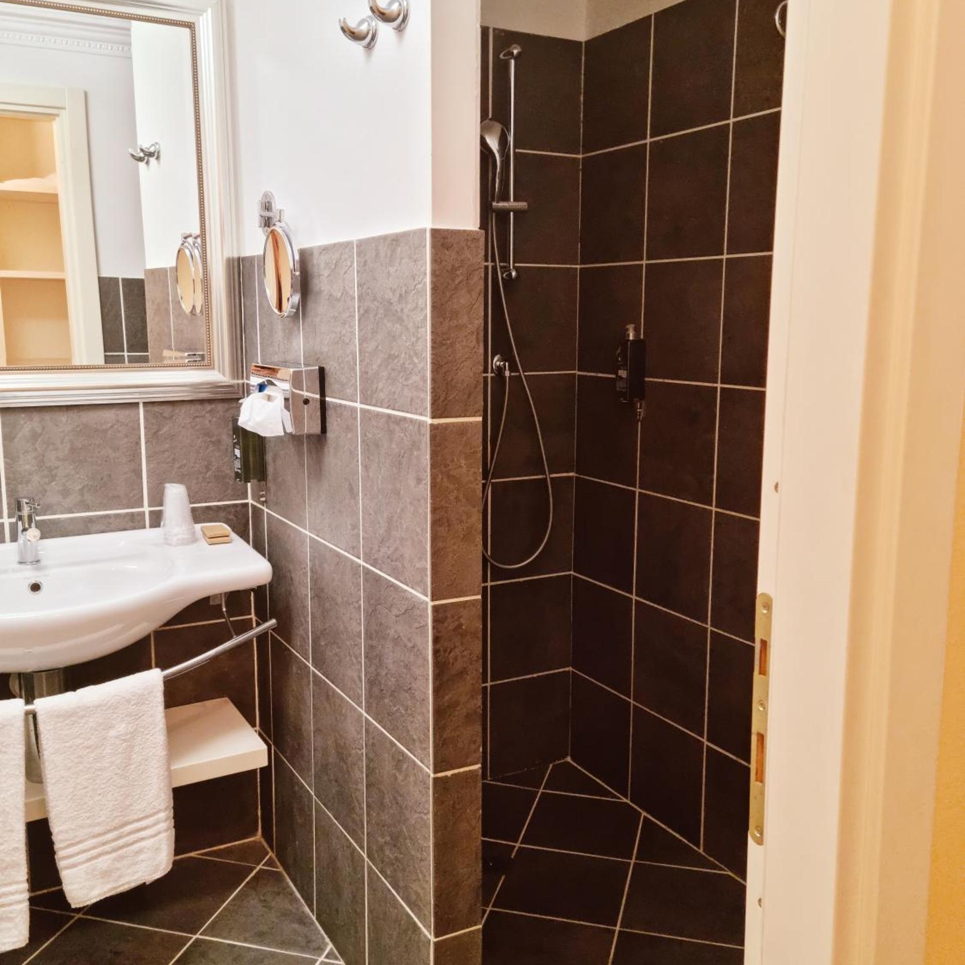 جناح بجاكوزي، Hotel Canali, Portofino Coast 5/8