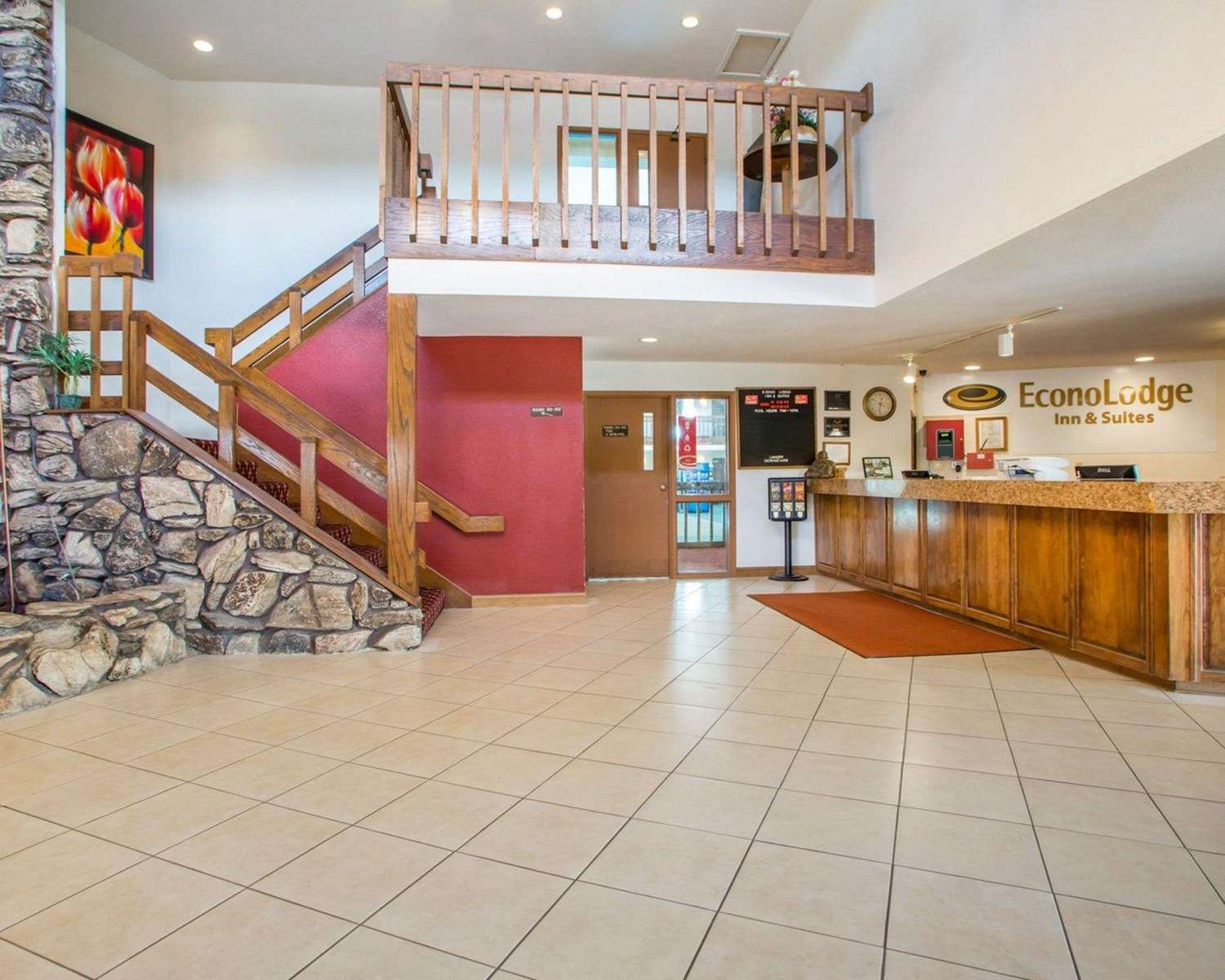 Ramada by Wyndham Stevens Point 8/36