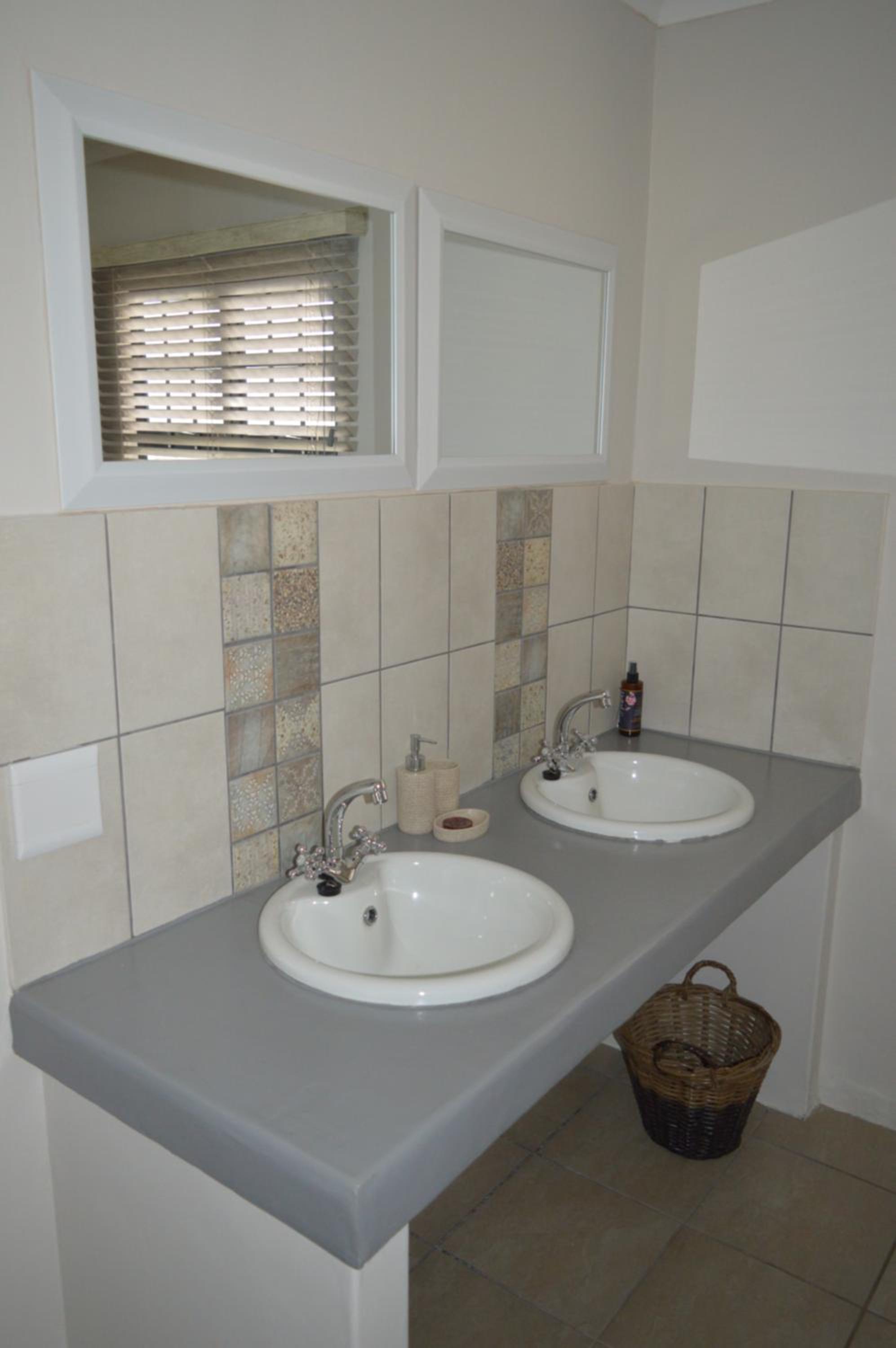 Mayfair Farm Cottages 27/29