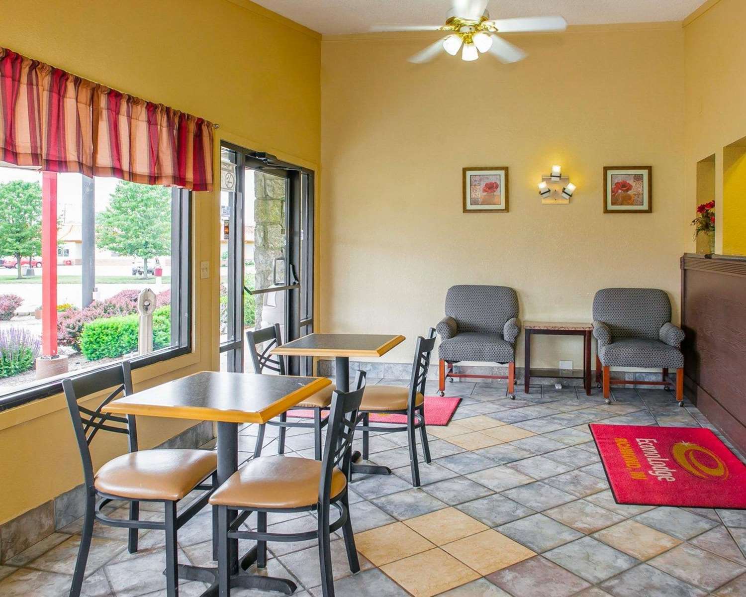 Cozy Garden Inn By OYO Hwy 40 Richmond 22/26