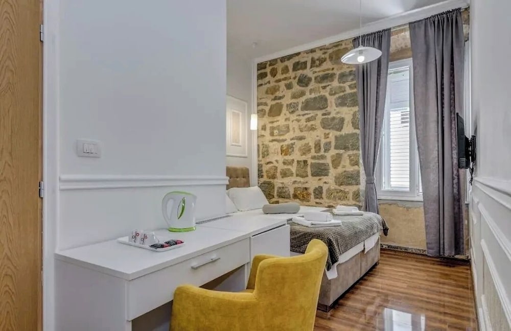 Silver Gate Rooms Dioklecijan Palace 41/42