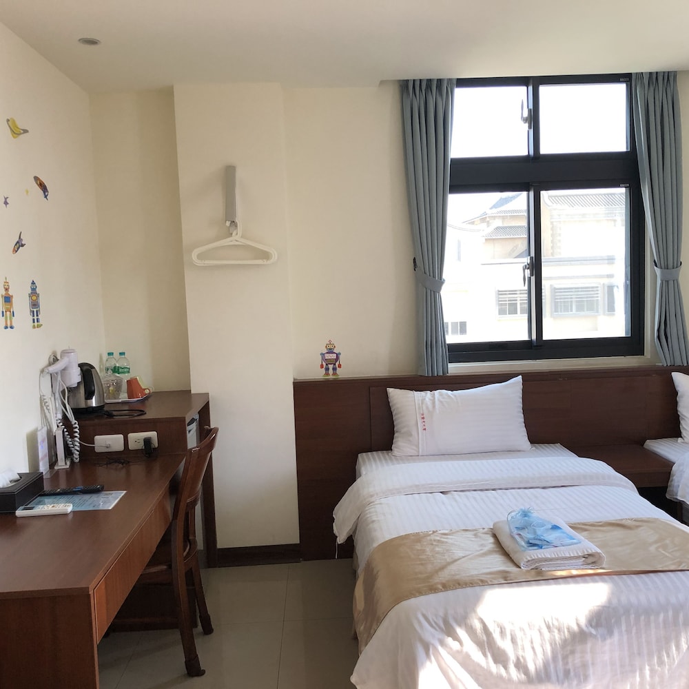 Frank's Hostel 26/50