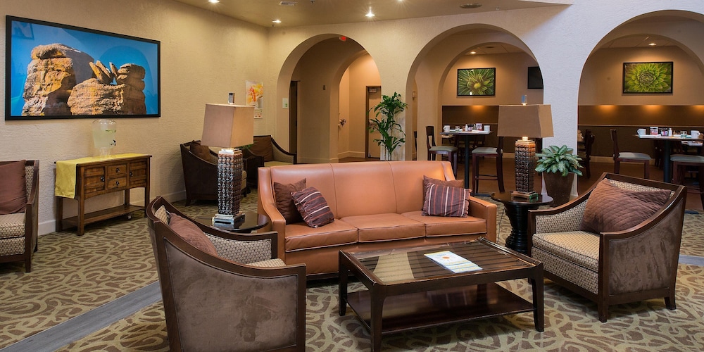 GreenTree Hotel Phoenix West 22/41
