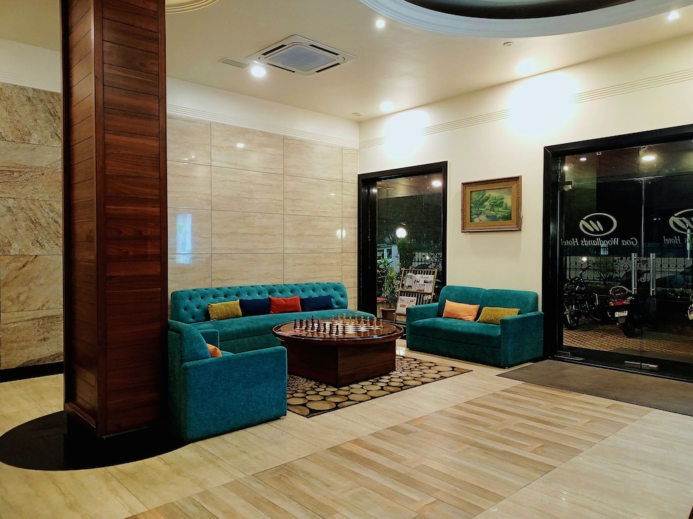 Oyo Premium Muncipal Garden Margao 13/17
