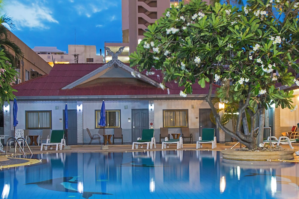 S Lodge Pattaya 37/45