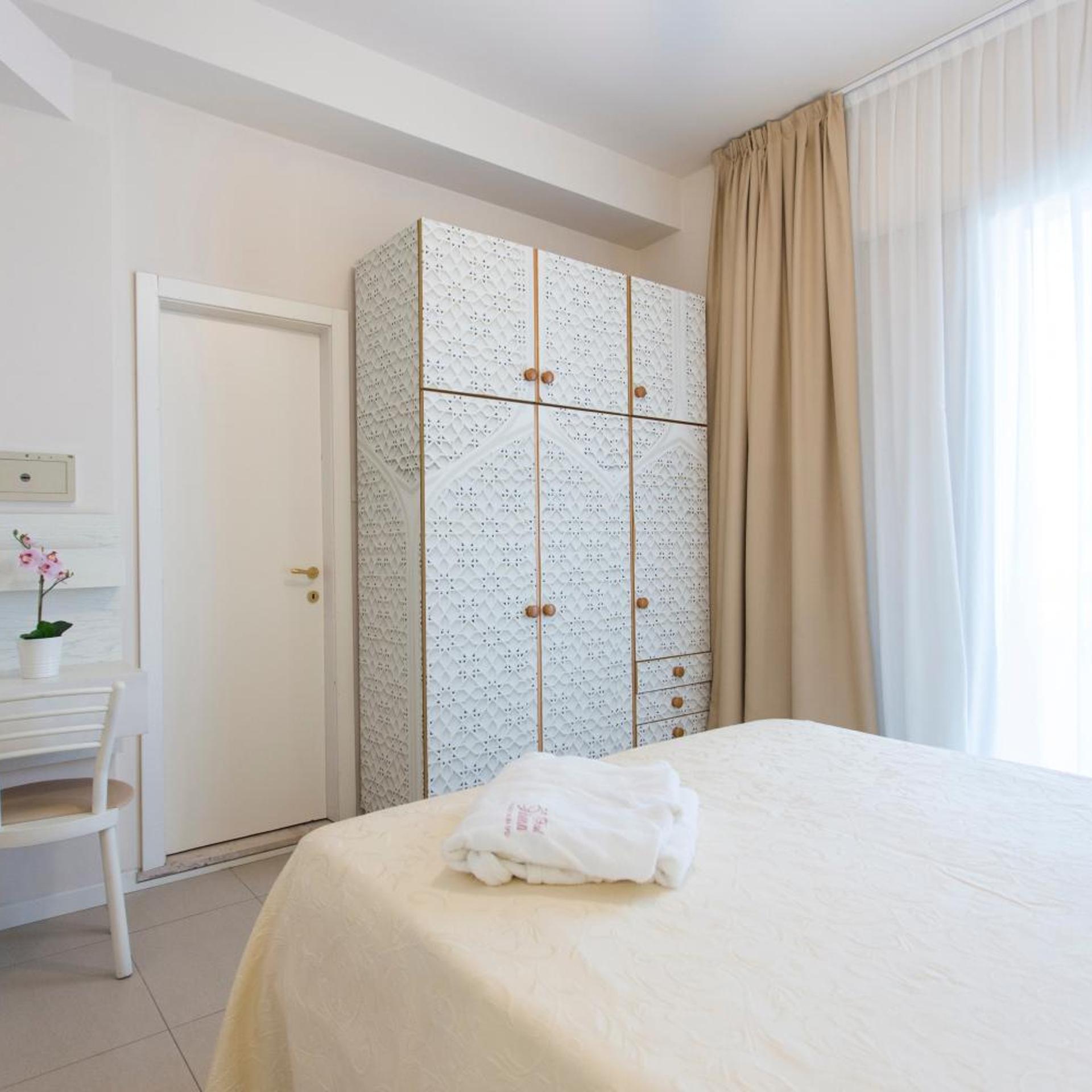 غرفة قياسية بسرير مزدوج أو سريرين منفصلين، Boutique & Spa Sirenahotel 2/10