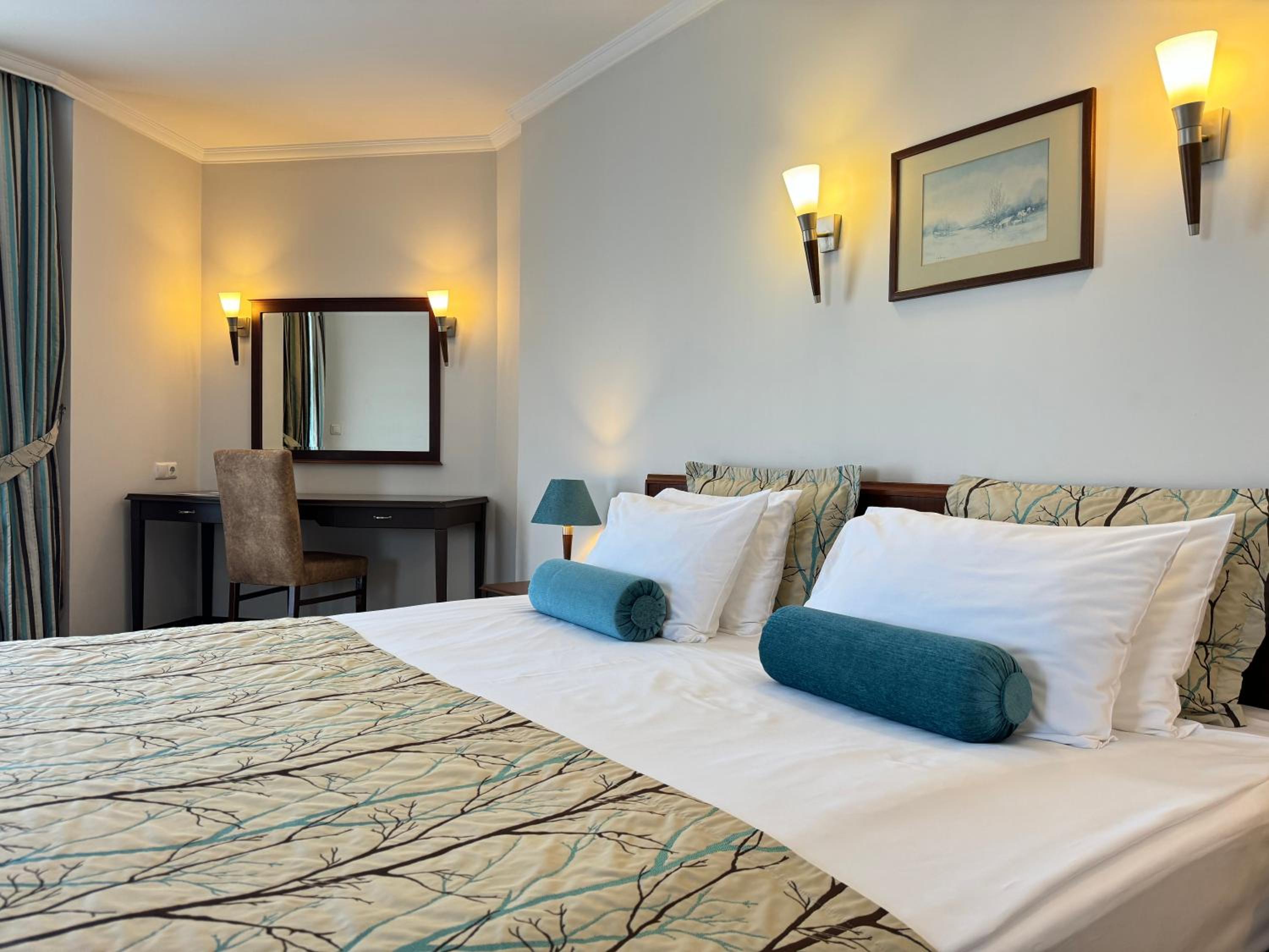 Best Western Plus Khan