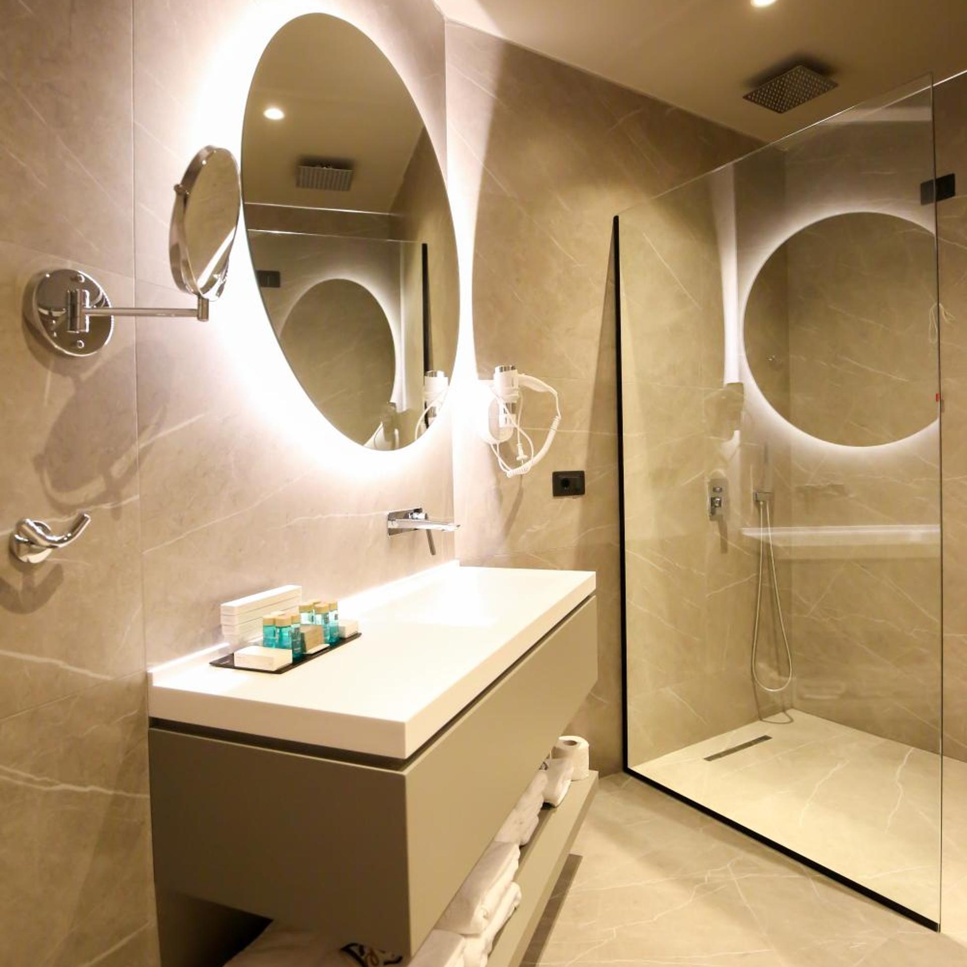 The Central View Boutique Hotel 56/58