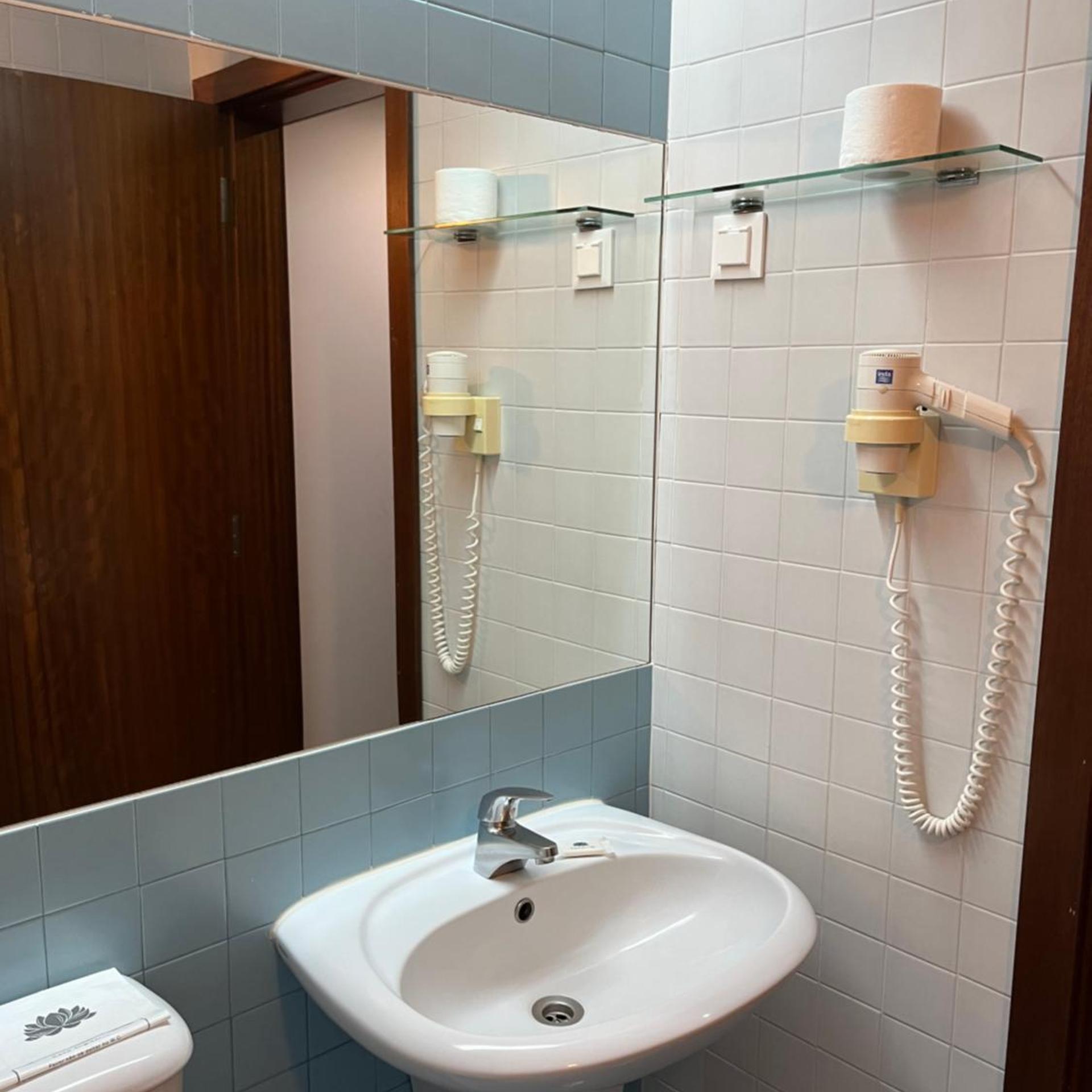 Hotel Paulo VI 47/50