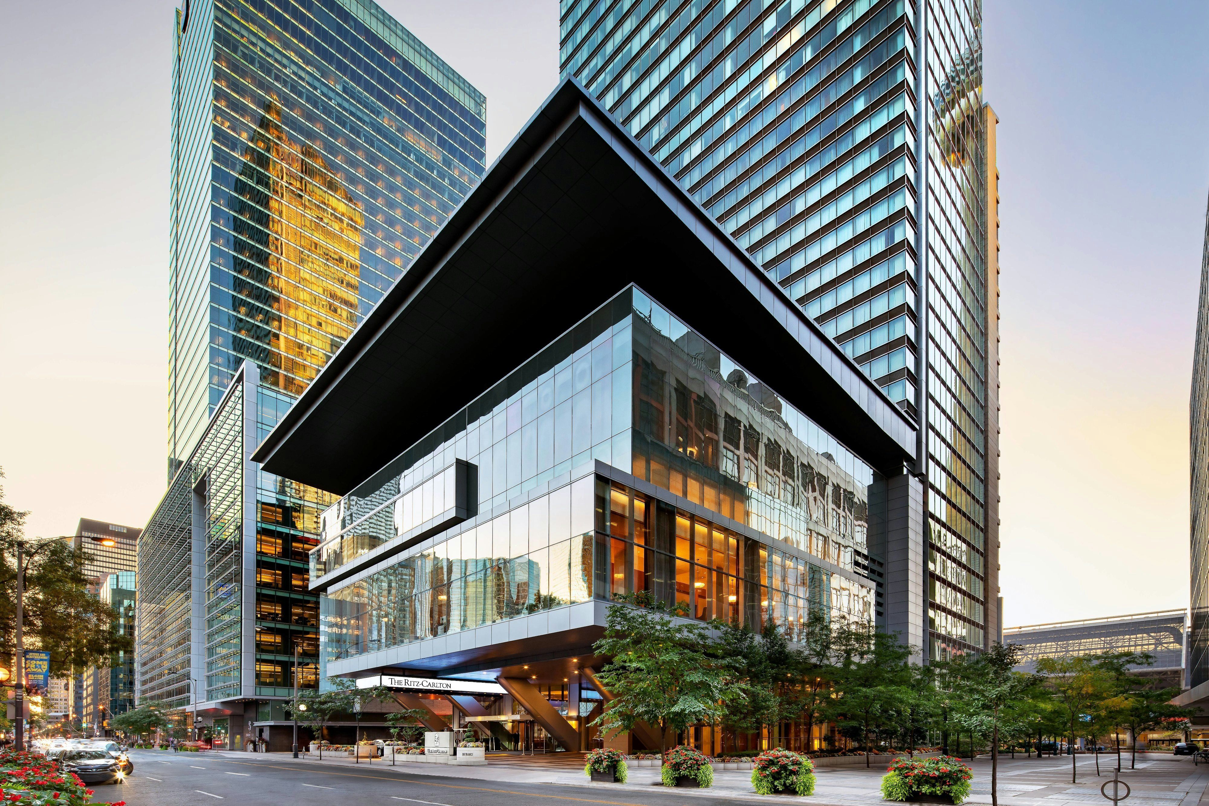 RITZ CARLTON TORONTO HOTEL in TORONTO