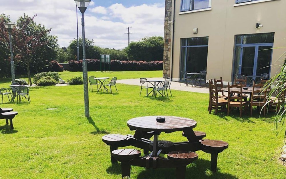PARK HOTEL KILTIMAGH 37/38