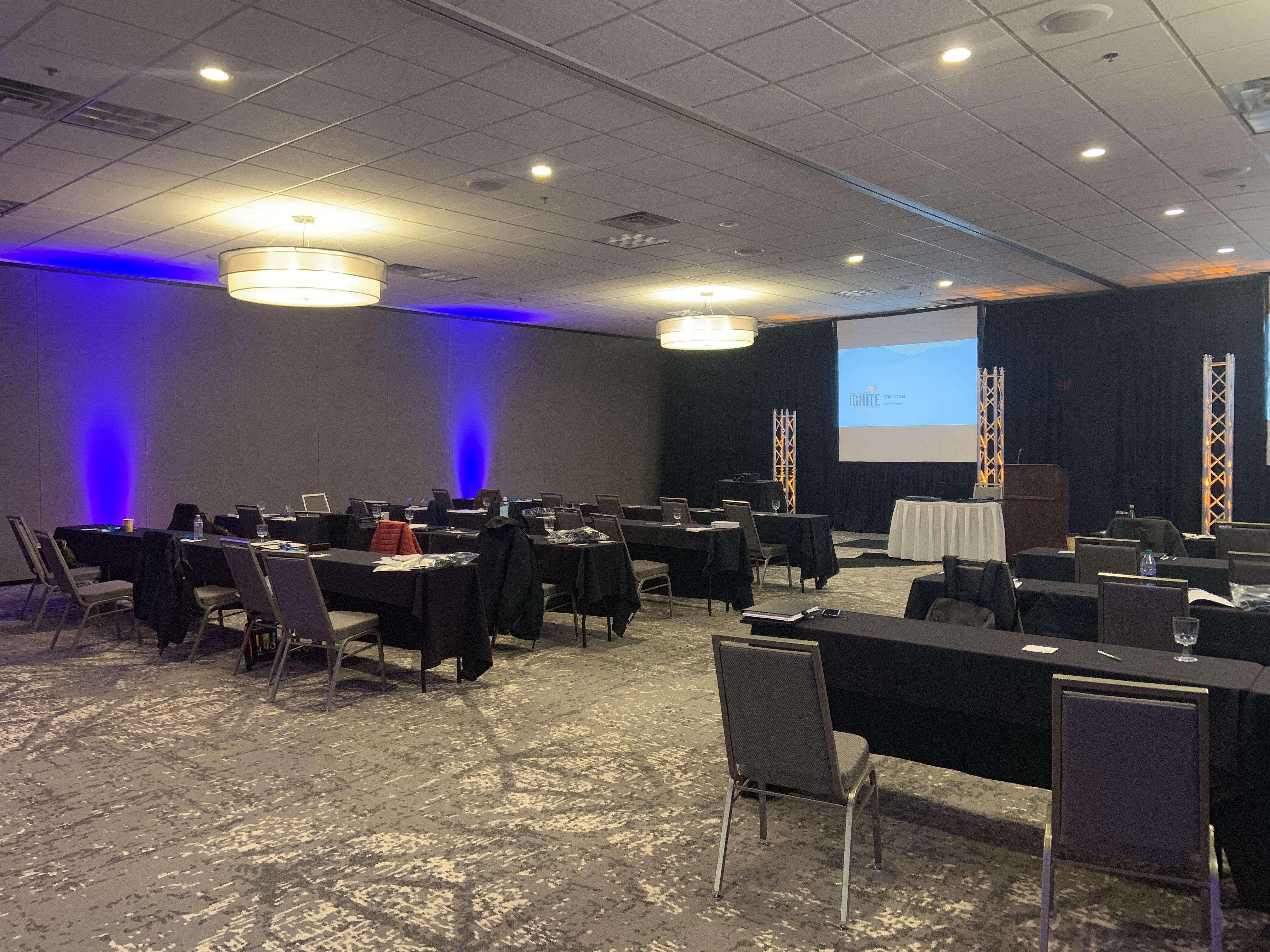 Holiday Inn Portland I 5 S Wilsonville 32/44