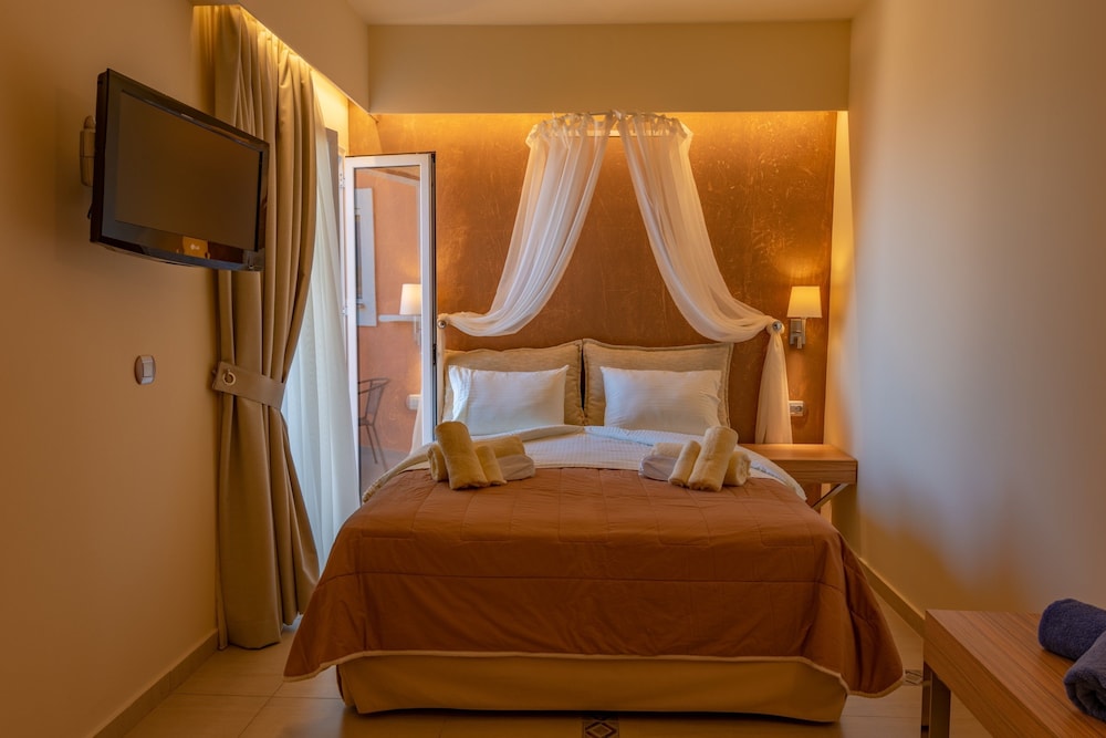 Petani Bay Hotel 10/76