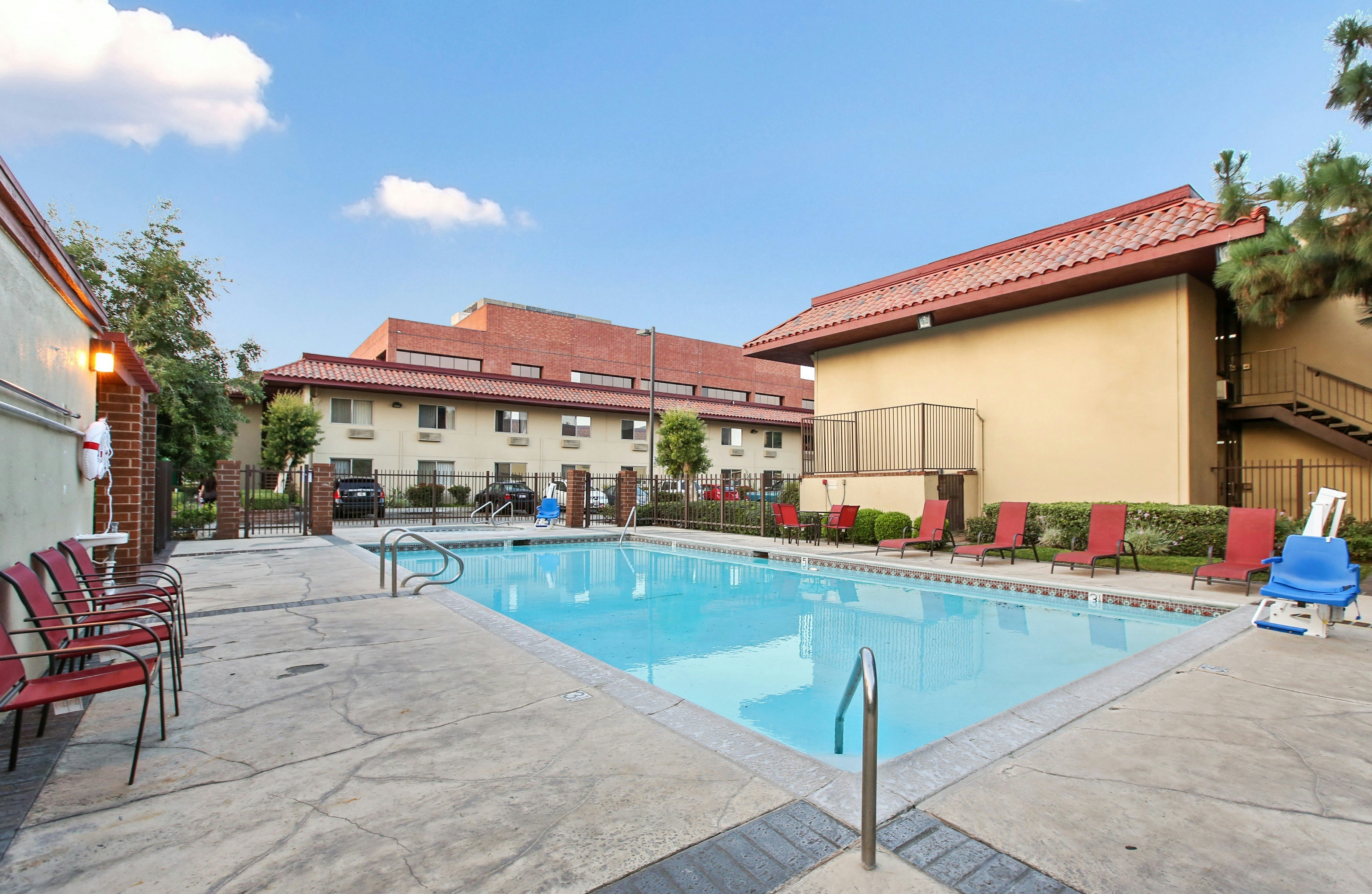 Red Roof Inn Santa Ana 7/7