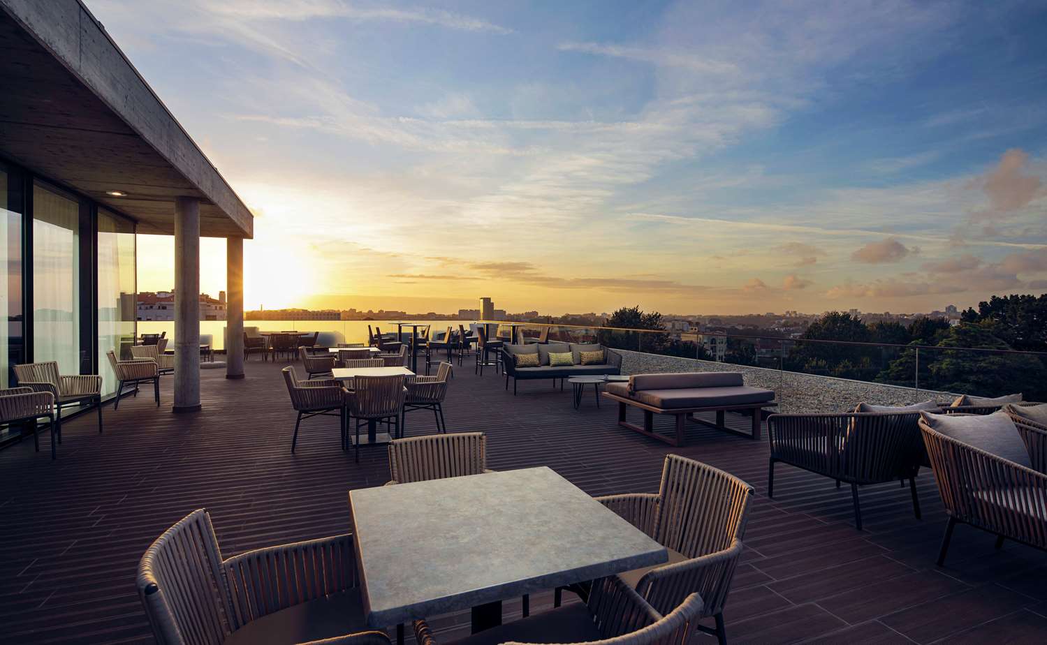 Boeira Garden Hotel Porto Gaia, Curio Collection by Hilton 48/64