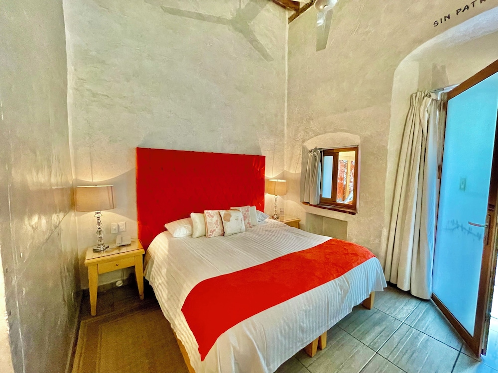El Sueno Hotel And Spa 30/77