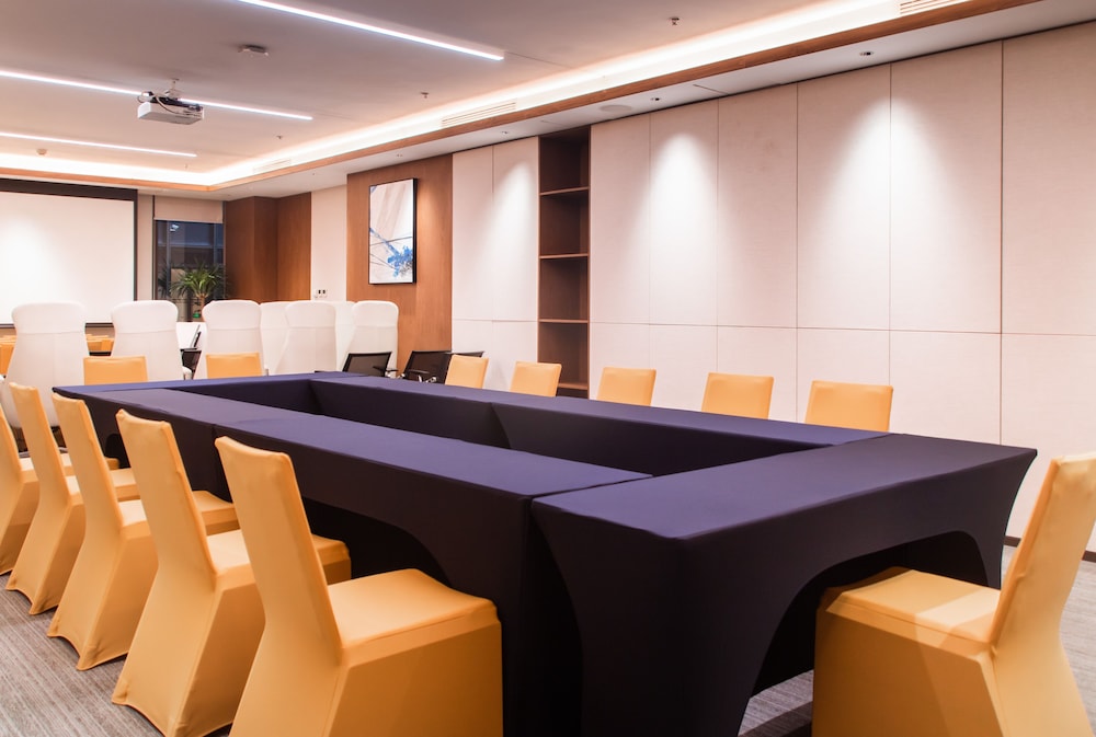 Howard Johnson Optics Valley Hotel Wuhan 25/34