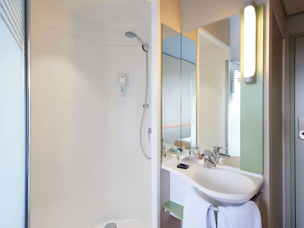Ibis Budget Basel City 16/68