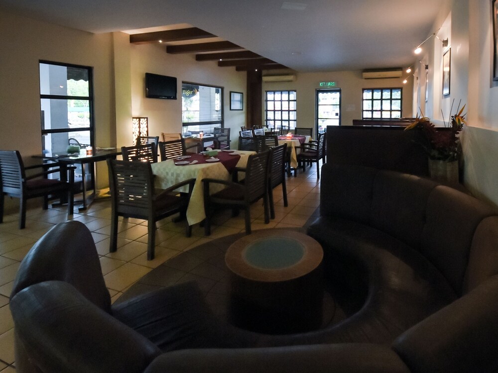 Super OYO 89604 City Home Stay 31/34