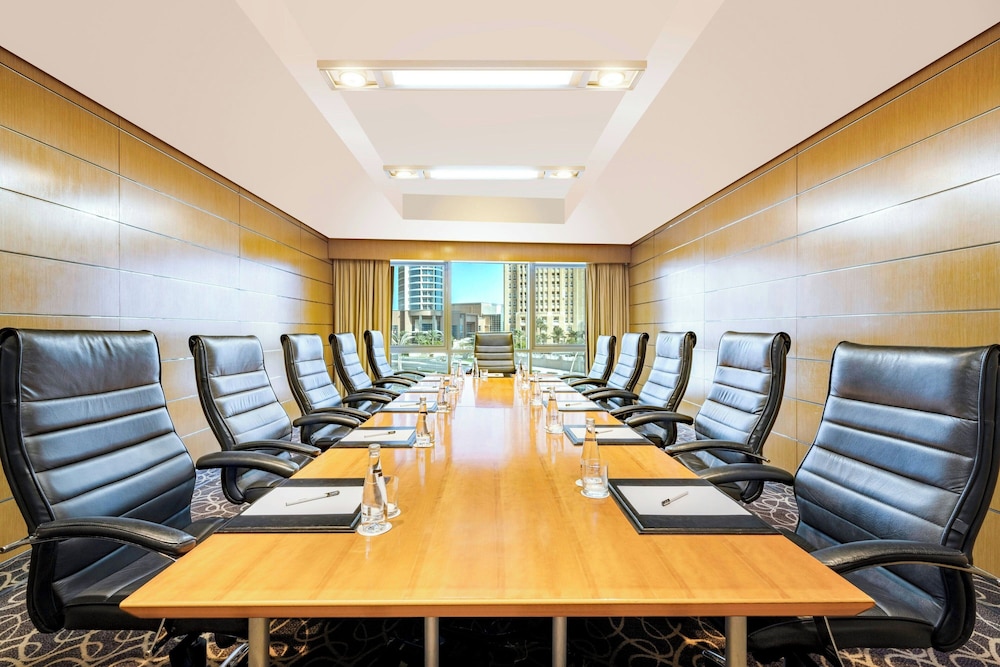 Qabila Westbay Hotel by Marriott 58/65