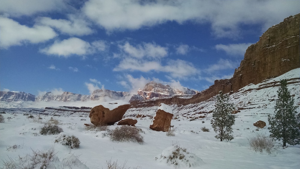 Marble Canyon Lodge 11/68