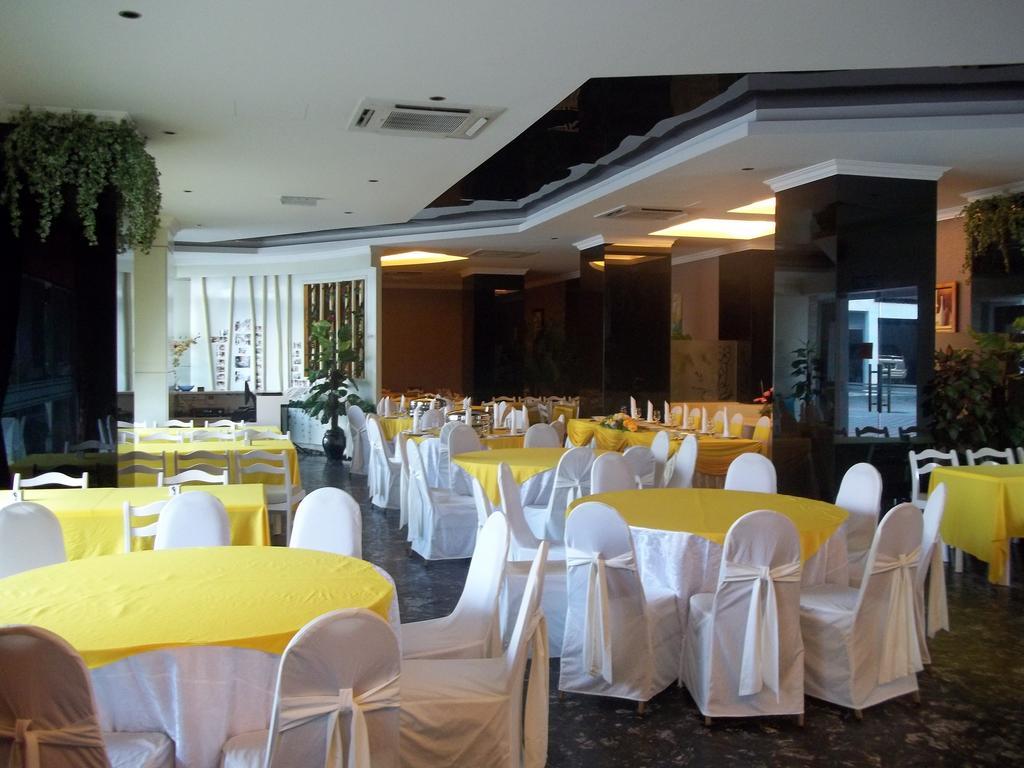 D'eastern Hotel 22/28