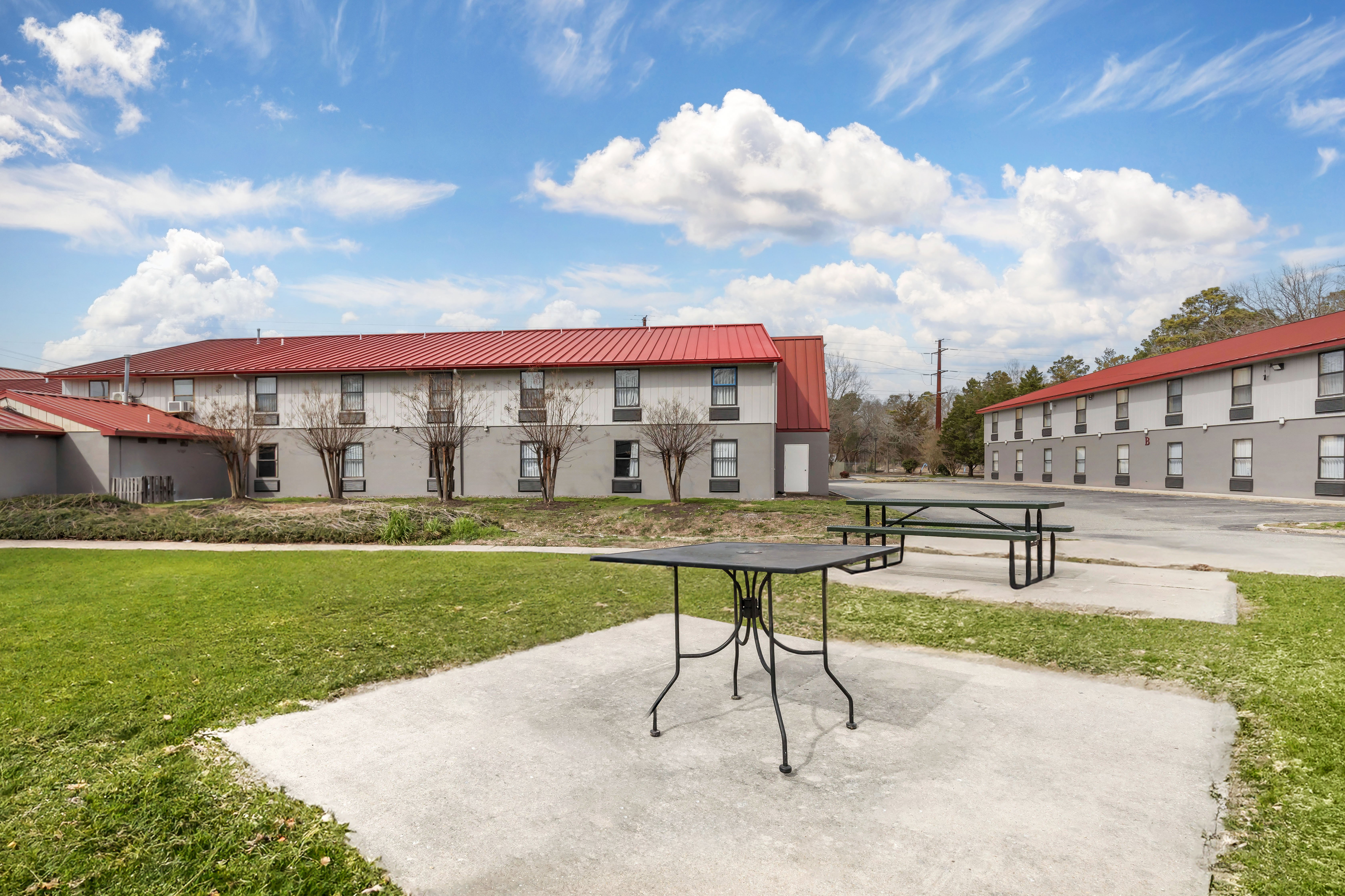Red Roof Inn & Suites Newport News 48/48