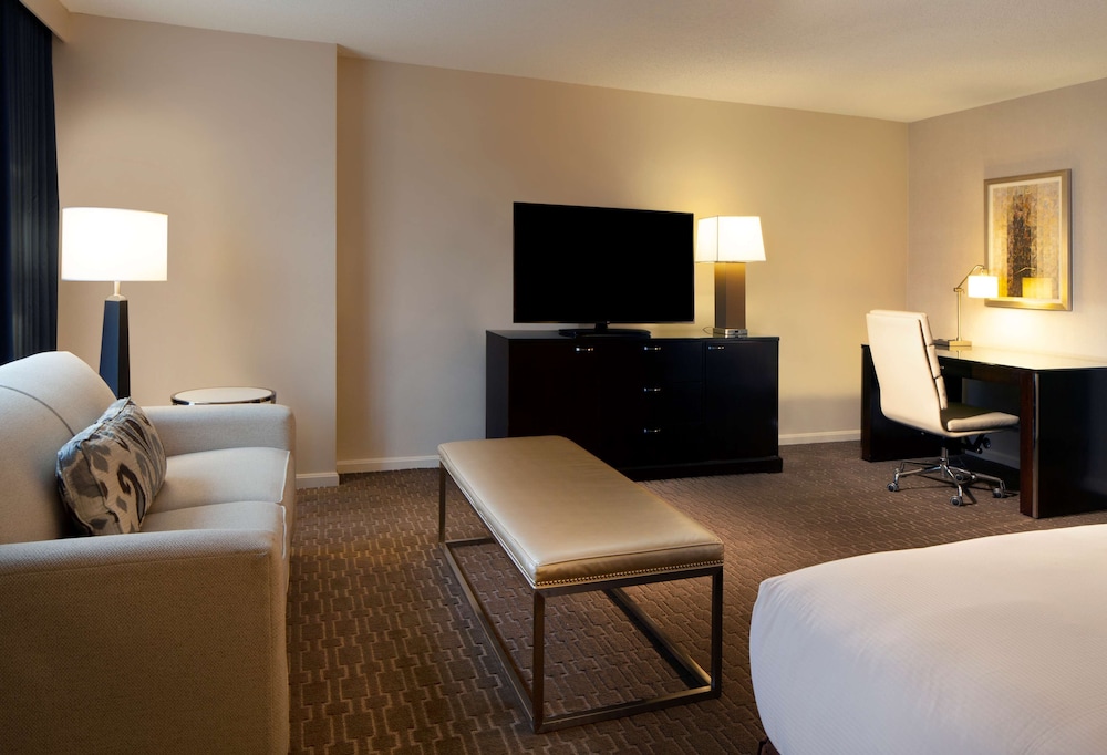 Hilton Alexandria Old Town 37/74