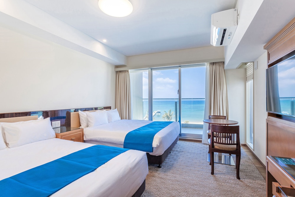 OKINAWA KARIYUSHI LCH.RESORT on The Beach 9/50