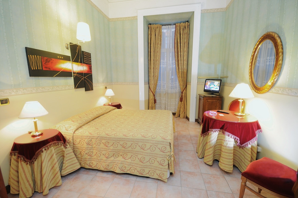 Hotel Sweet Home 12/49