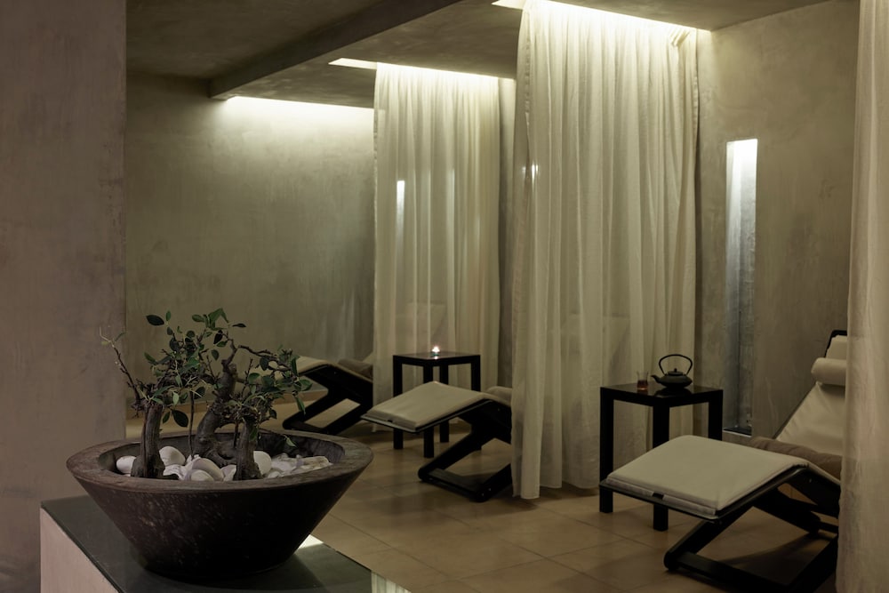 APHI KALLI Resort 42/65