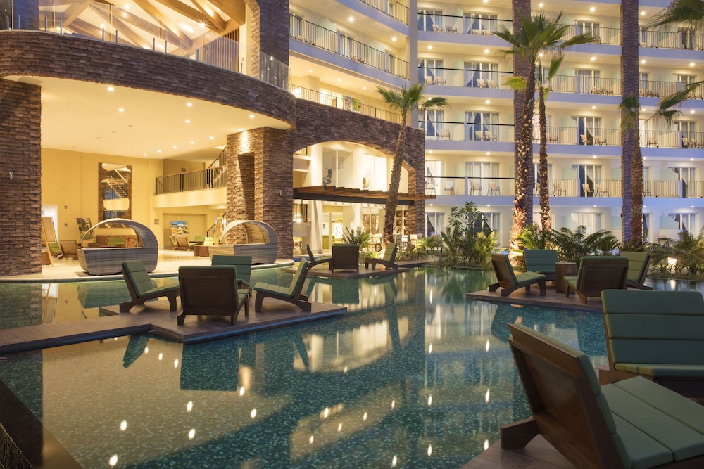Krystal Grand Los Cabos All Inclusive 16/50