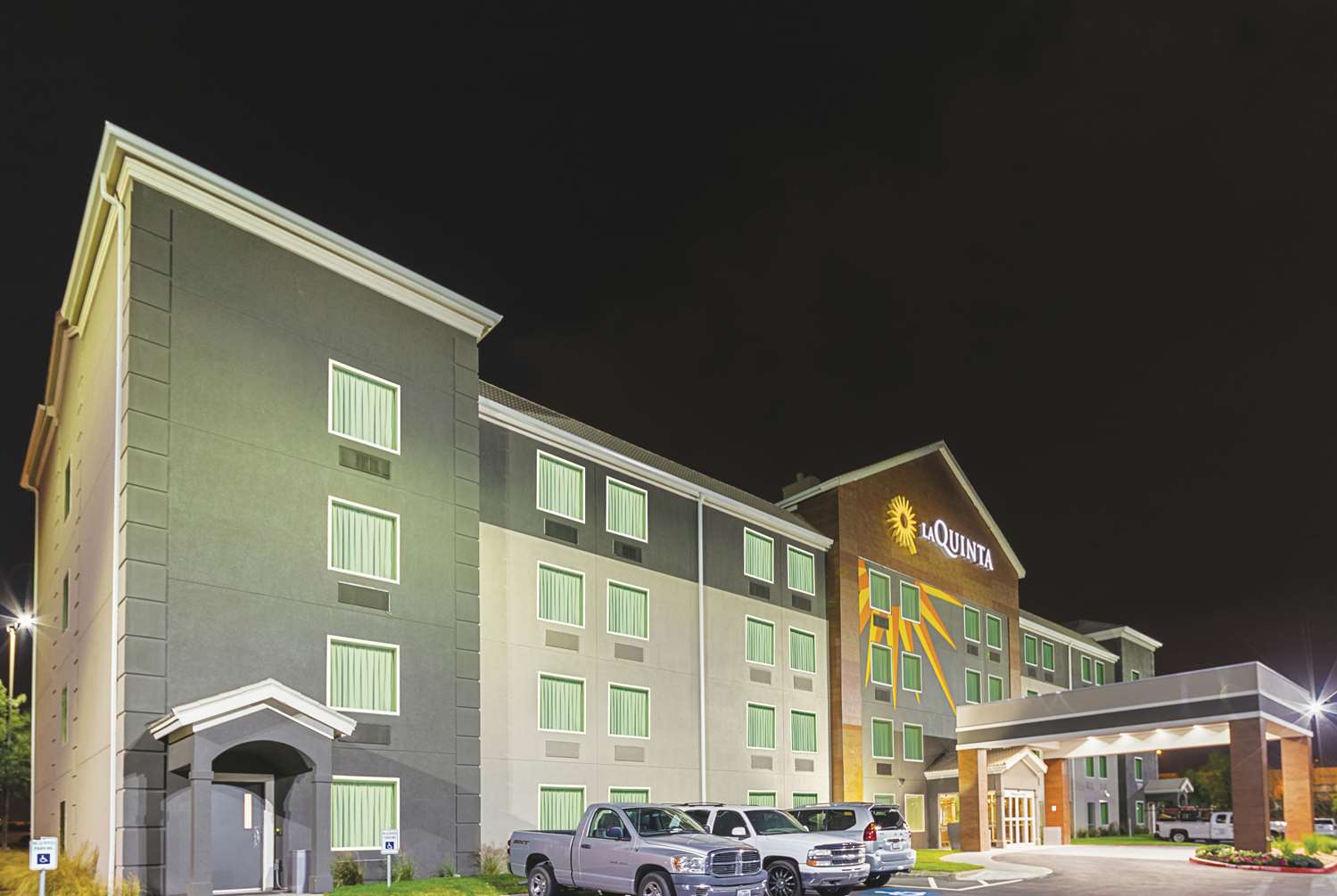 La Quinta Inn & Suites by Wyndham Austin Round Rock 1/16