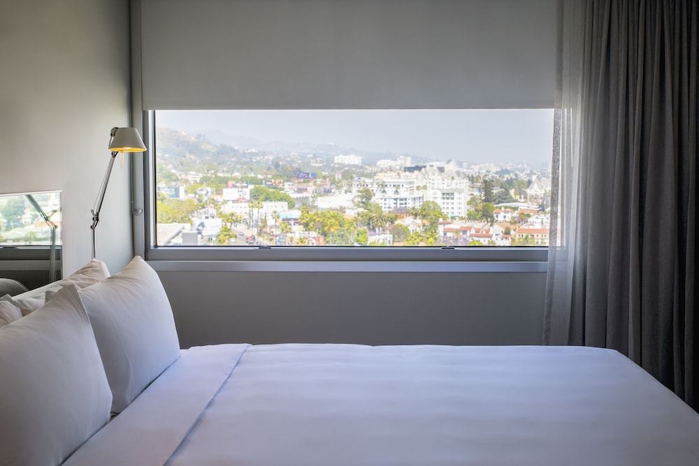 Andaz West Hollywood 29/78