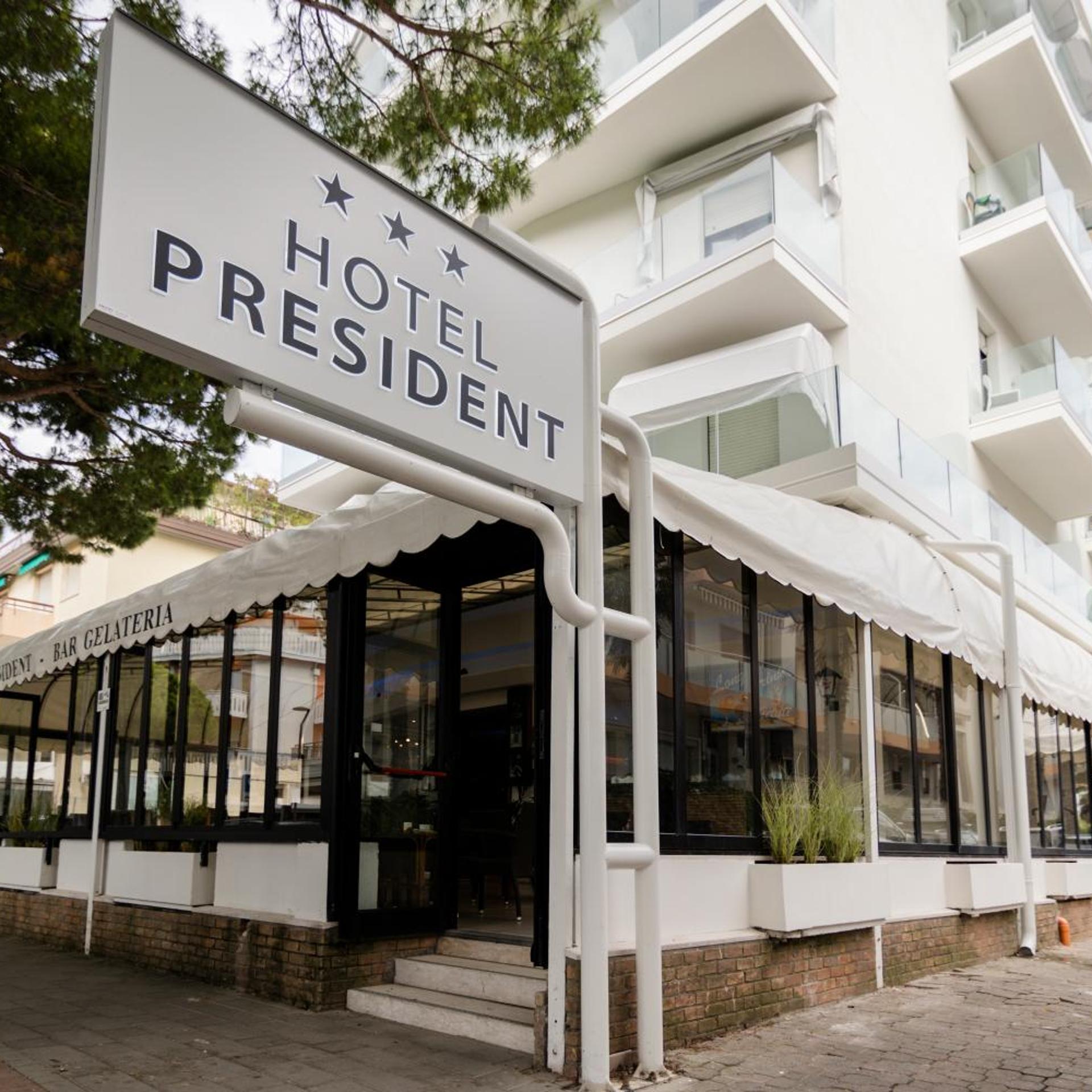 President 4/50