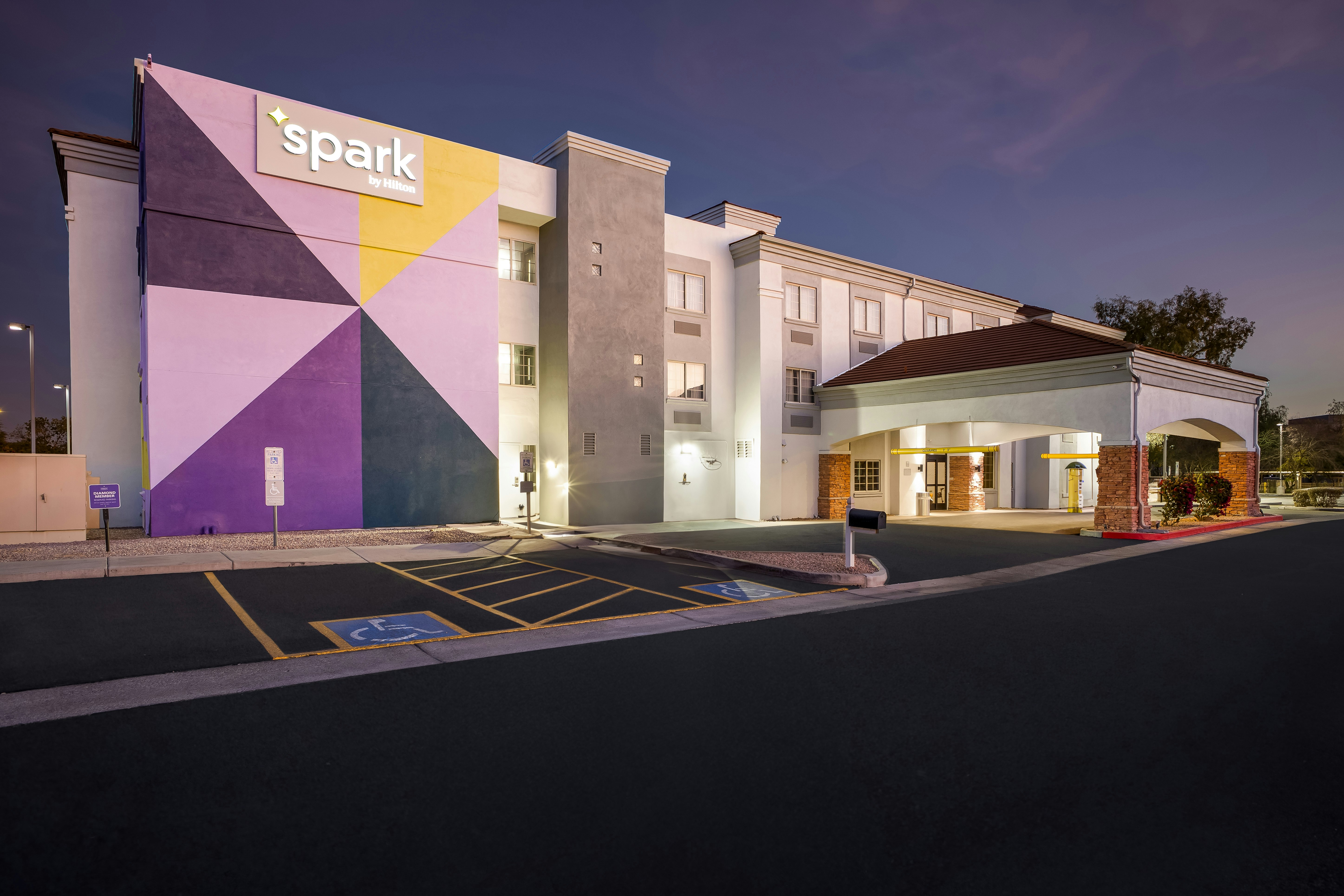 Spark by Hilton Glendale Phoenix North 1/17