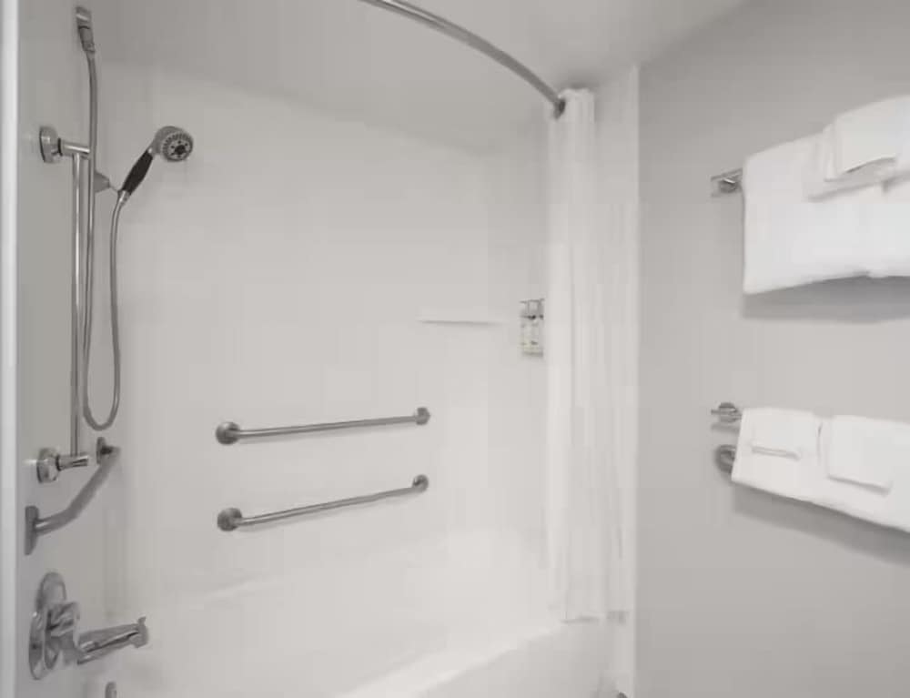 غرفة قياسية بسريرين مزدوجين لذوي الإعاقة، Holiday Inn Express Greenville 9/10