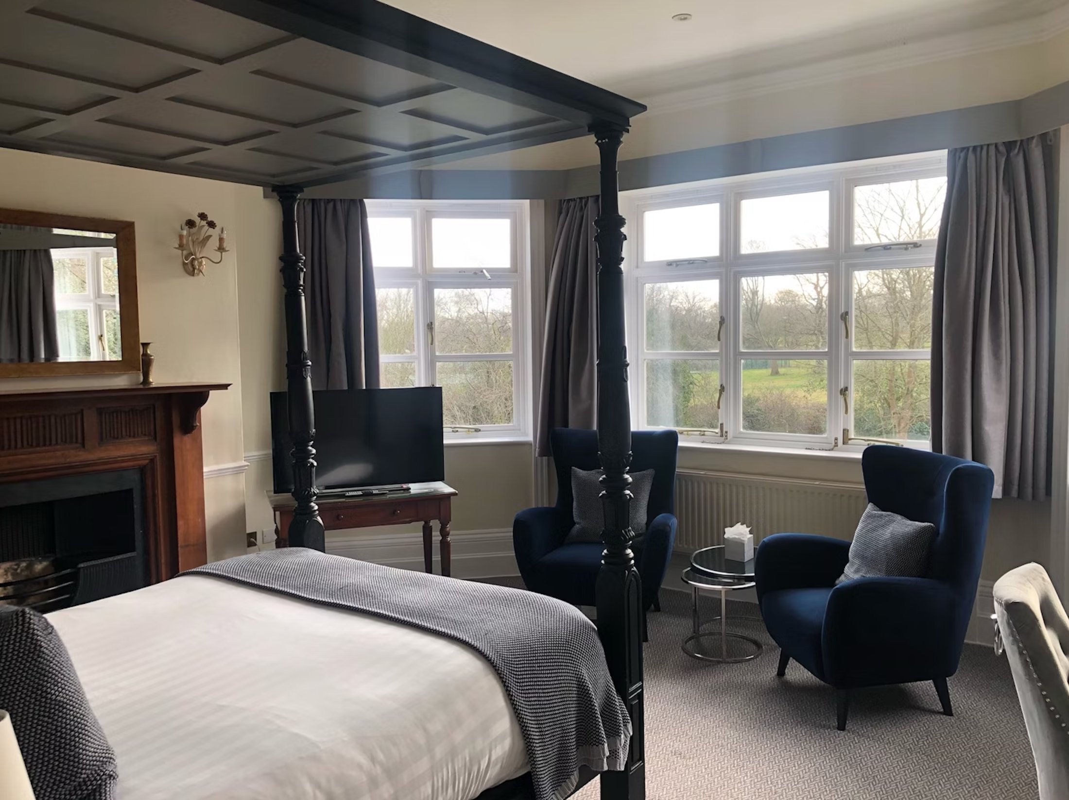 Deluxe, Double Bed