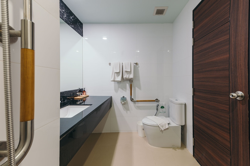 Civilize Hotel 60/64