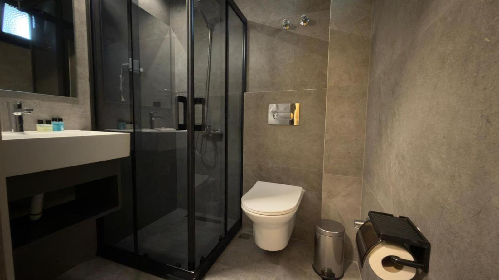 Bayram Hotel 46/50