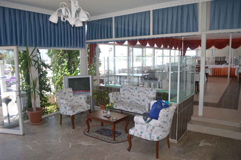 Yasmin Hotel 8/31