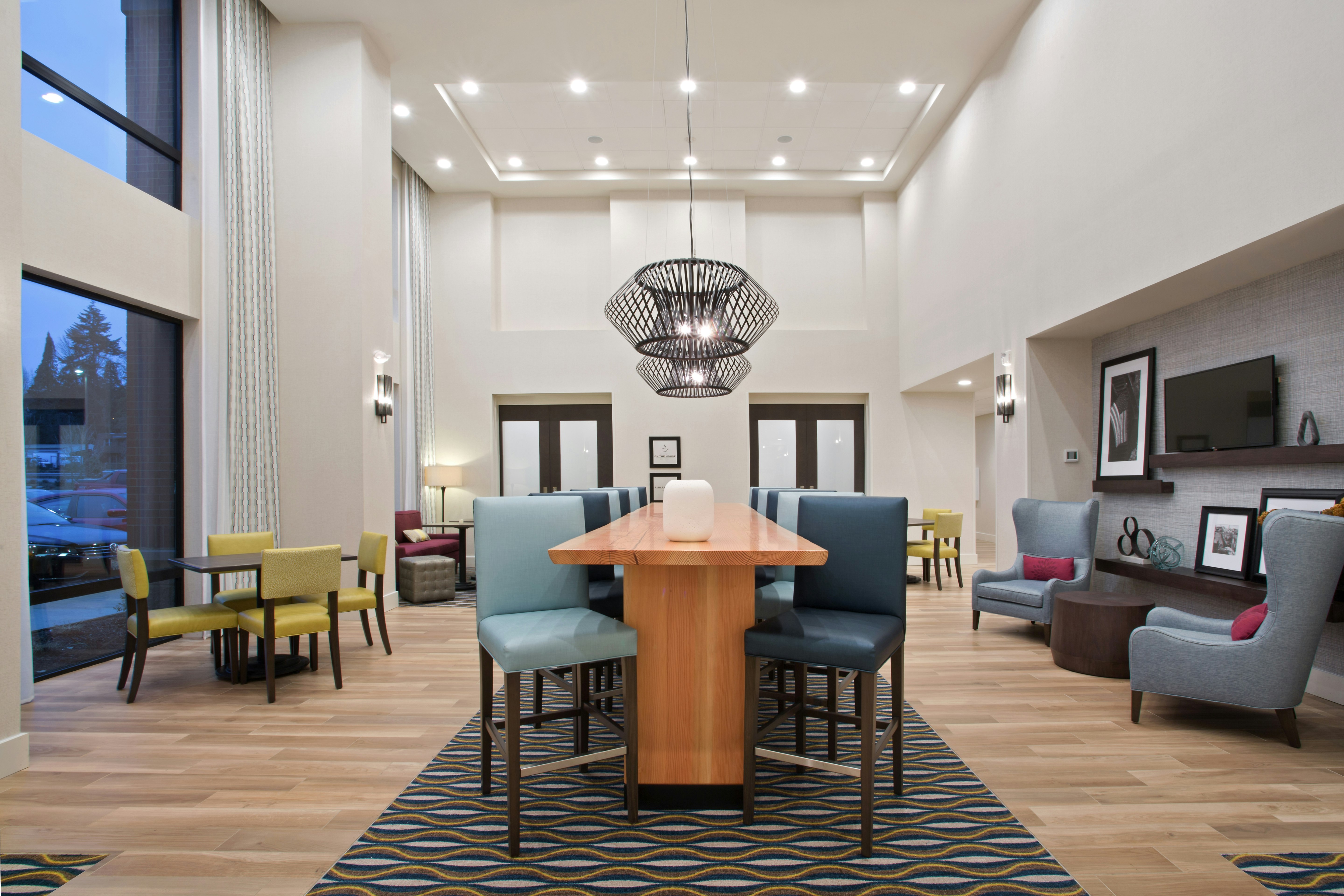 Hampton Inn & Suites-Seattle Woodinville WA 34/51