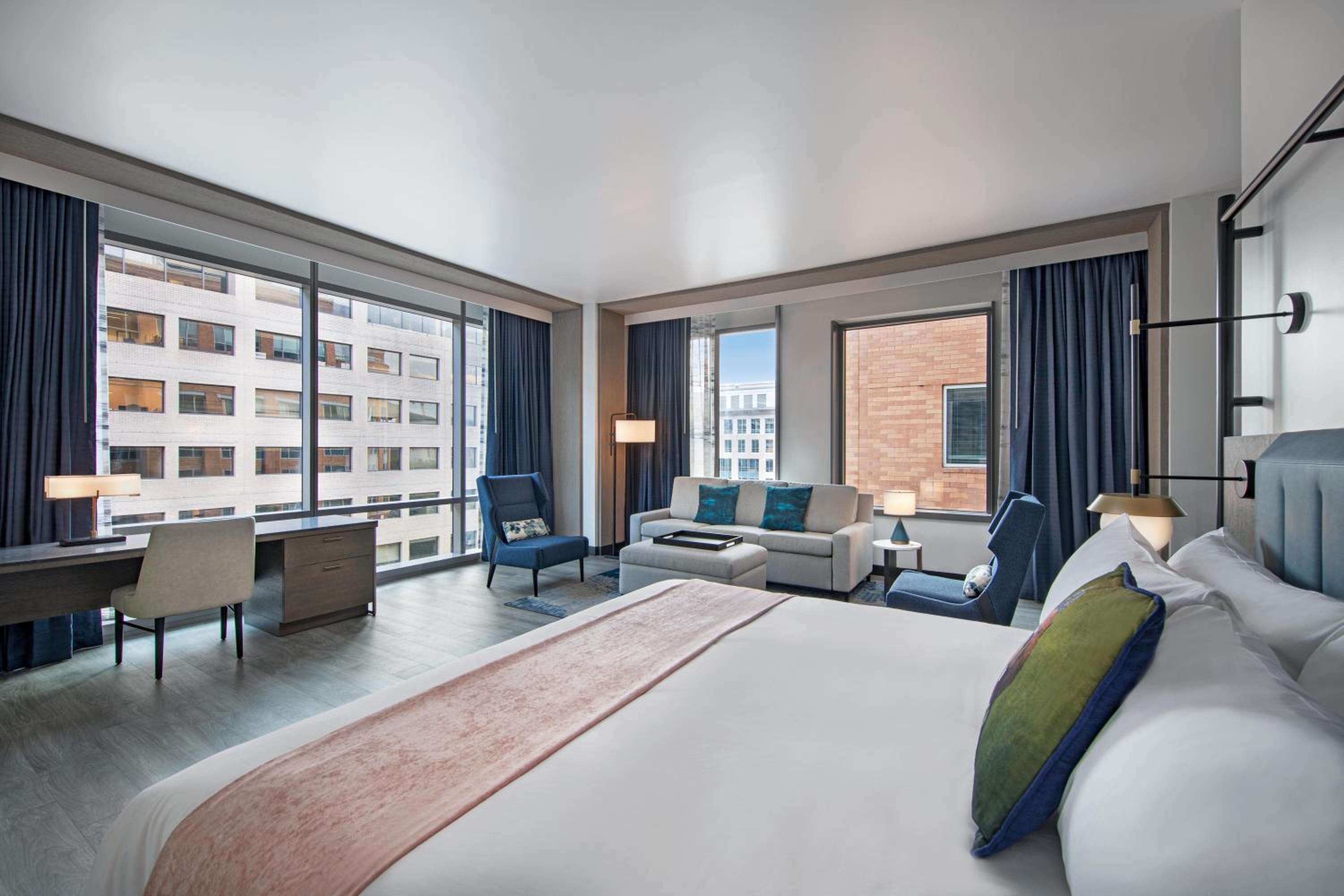 Capitol, Suite, King Bed, Sofa, Accessible